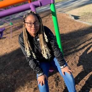 Meet your Posher, Ella